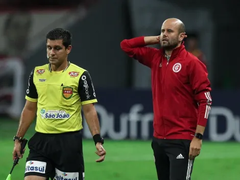"Vinha jogando de uma forma há anos e os títulos não vieram"; VP do Inter defende Ramírez e expõe carência no elenco