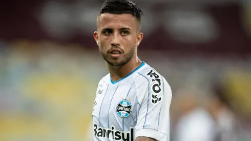 Volante continua como titular da equipe - Foto: Jorge Rodrigues/AGIF.