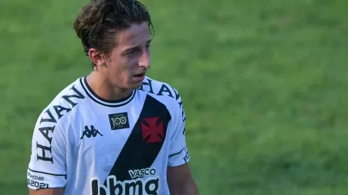 Galarza vem surpreendendo dentro de campo - Foto: Thiago Ribeiro/AGIF.