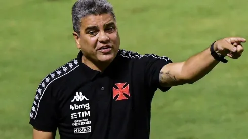 Treinador deve ganhar boas opções para o início do nacional - Foto: Thiago Ribeiro/AGIF.