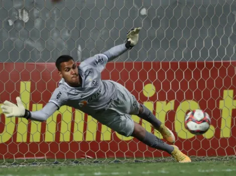 Rodrigo Caetano leva pressão de "2 clubes no Brasil" e adianta renovação de Matheus Mendes