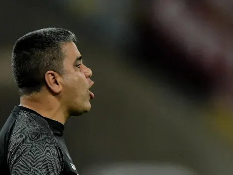 Cabo não aprova meia-atacante, que está de saída