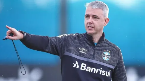 Tiago Nunes deve receber novidades em breve no Tricolor - Foto: Lucas Uebel/Flickr Oficial do Grêmio/Divulgação.
