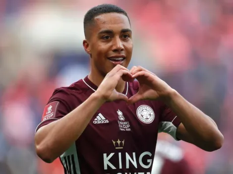 Leicester vence Chelsea por 1 a 0 e é campeão da Copa da Inglaterra pela primeira vez