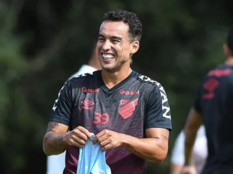 Alta cúpula do Athletico decide por renovação de Jadson