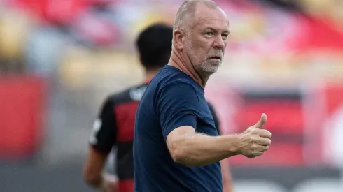 Mano tem interesse na contratação do atacante – Foto: Jorge Rodrigues/AGIF.