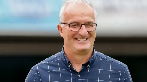 Dorival Júnior é considerado uma opção dentro das realidades do clube - Foto: Marcello Zambrana/AGIF.