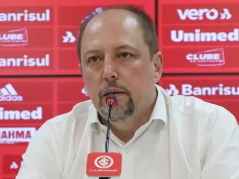 Empresário não alivia para Barcellos e expõe saída de atacante do Internacional