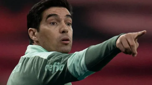 Abel pode perder uma opção na zaga – Foto: Jorge Rodrigues/AGIF.