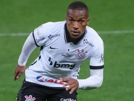 Xavier puxa e fila e 3 jogadores ganham moral com Sylvinho após saídas no Corinthians