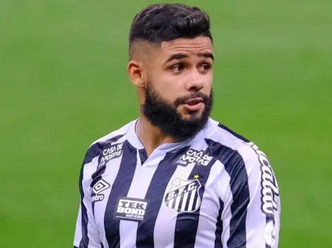 Diniz liga o alerta para Felipe Jonathan, que pode perder vaga no Santos