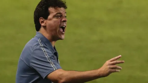 Diniz não conta com o zagueiro - Foto: Ettore Chiereguini/AGIF.