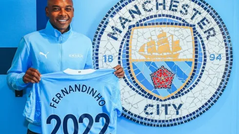 Fernandinho renovou com o Manchester City até 2022