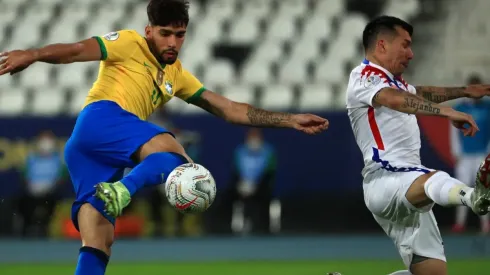 Paquetá finaliza bonito para marcar o gol da vitória do Brasil sobre o Chile (Foto: Getty Images)