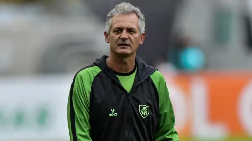 Lisca já teria acertado com o Bota, segundo jornalista -Foto: Thiago Ribeiro/AGIF