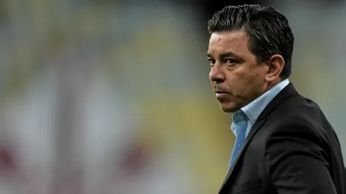 O River ainda busca um substituto ideal no meio-campo, que ficou ‘esfacelado’ após a saída de Nacho. (Foto: Thiago Ribeiro/AGIF)