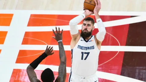 Jonas Valanciunas será companheiro de Zion Williamson nos Pelicans (Foto: Getty Images)