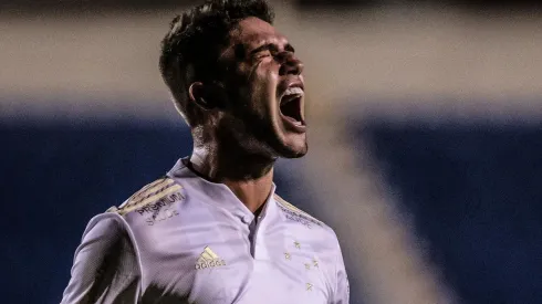 Bissoli comemora gol pelo Cruzeiro – Foto: Flickr Oficial Cruzeiro Esporte Clube – autor: Gustavo Aleixo