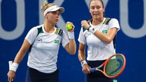 Laura Pigossi e Luisa Stefani estão classificadas para as semifinais (Foto: Gaspar Nóbrega/COB)