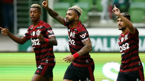 Bruno Henrique, Gabriel e De Arrascaeta são três das principais esperanças rubro-negras no ataque (Foto: Getty Images)