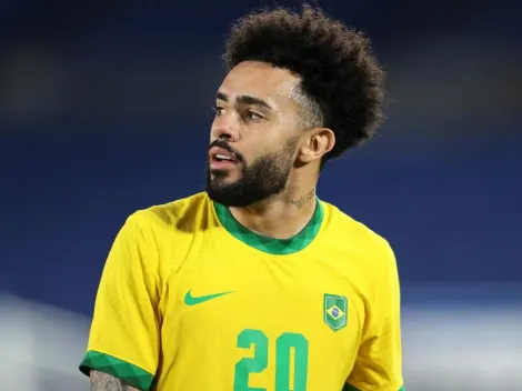 Claudinho é anunciado por clube europeu horas depois de vencer os Jogos Olímpicos com a seleção brasileira