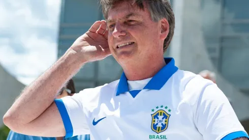 Presidente Jair Bolsonaro sanciona lei que permite que times virem clube-empresas. (Foto: