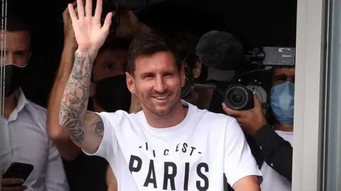 Messi em Paris. (Foto: Divulgação)