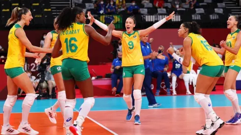 A Seleção feminina de vôlei, durante os Jogos de Tóquio. (Foto: Getty Images)