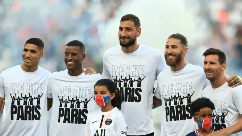 PSG apresentou Messi e novos reforços para a torcida pela primeira vez neste sábado (14) no Parque dos Príncipes, veja fotos. (Foto: Getty Images)