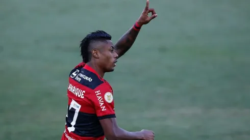 Bruno Henrique, do Flamengo, comemora gol contra o Sport