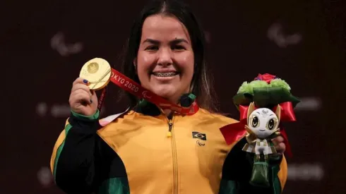 Líder do ranking mundial na sua categoria, Mariana tem nanismo.