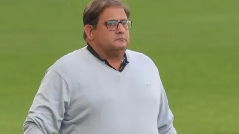 Guto Ferreira não resistiu à pressão e deixou o comando do Ceará (Foto: Marcello Zambrana/AGIF)