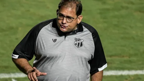 Guto Ferreira, ex-treinador do Ceará (Foto: Thiago Ribeiro/AGIF)