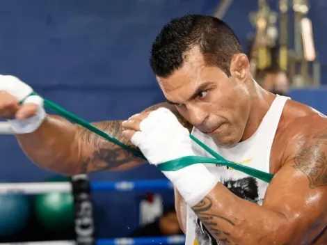 De La Hoya contrai Covid-19 e Belfort poderá ter lenda do boxe como adversário