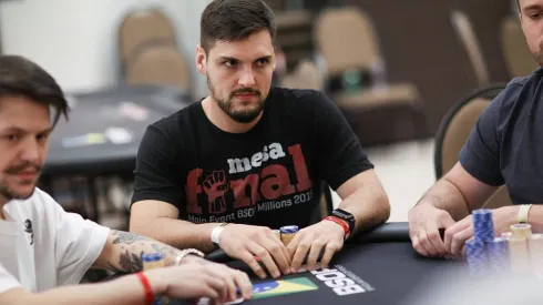 Thiago Grigoletti em ação durante etapa do BSOP (Foto: Carlos Monti/Divulgação BSOP)