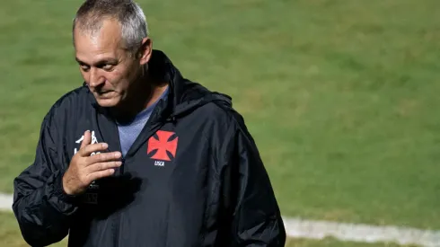 Lisca, treinador do Vasco (Foto: Jorge Rodrigues/AGIF)