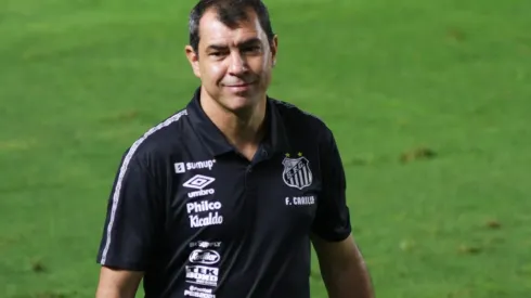 Fábio Carille estreou pelo Santos no último sábado (11) (Foto: Fernanda Luz/AGIF)