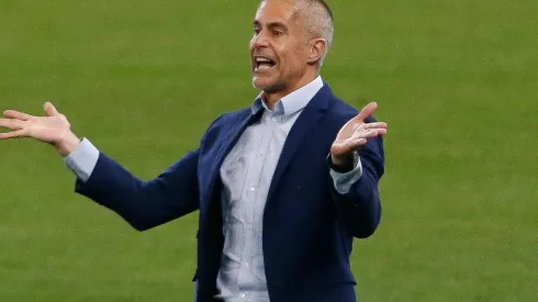 Sylvinho, treinador do Corinthians (Foto: Getty Images)