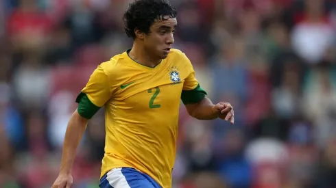 Lateral-direito foi medalha de prata em Londres-2012 (Foto: Getty Images)