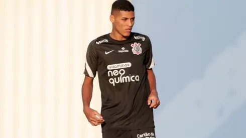 Rodrigo Varanda treinando com o Corinthians (Corinthians/Reprodução)