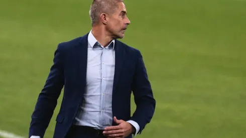 Sylvinho, treinador do Corinthians (Foto: Ettore Chiereguini/AGIF)