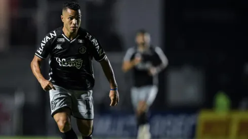 Morato revela emoção ao marcar seu primeiro gol na presença do torcedor do Vasco (Foto: Thiago Ribeiro/AGIF)
