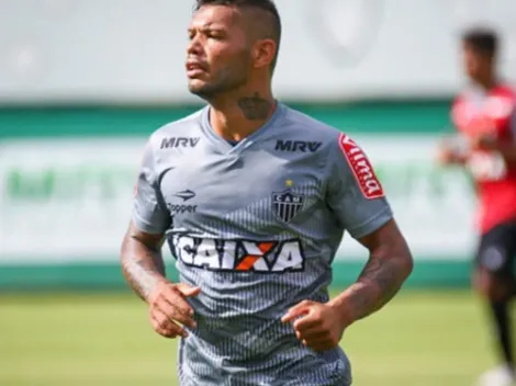 Clube árabe dá 'calote' e Atlético se prepara por caso Carlos: "Saída pode ser ação na Fifa", diz setorista