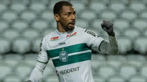 Foto: Robson Mafra/AGIF