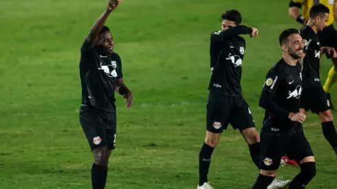 Hurtado lamentou que o RB Bragantino tenha cedido empate depois de estar vencendo por 2 a 0 (Foto: Diogo Reis/AGIF)