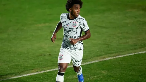 Willian durante jogo entre Corinthians e Red Bull Bragantino (Diogo Reis/AGIF)