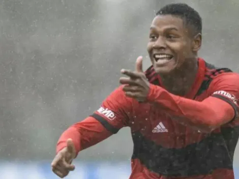 Garoto da base do Flamengo é destaque em jornal espanhol