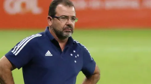 Enderson Moreira passou pelo Cruzeiro em 2020 (Foto: Fernando Moreno/AGIF)