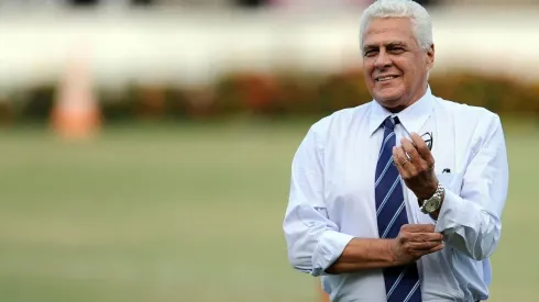 Roberto Dinamite terá estátua em São Januário (Foto: Fabio Castro/AGIF)