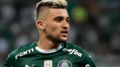 Victor Luís, lateral-esquerdo do Palmeiras (Foto: Marcello Zambrana/AGIF)